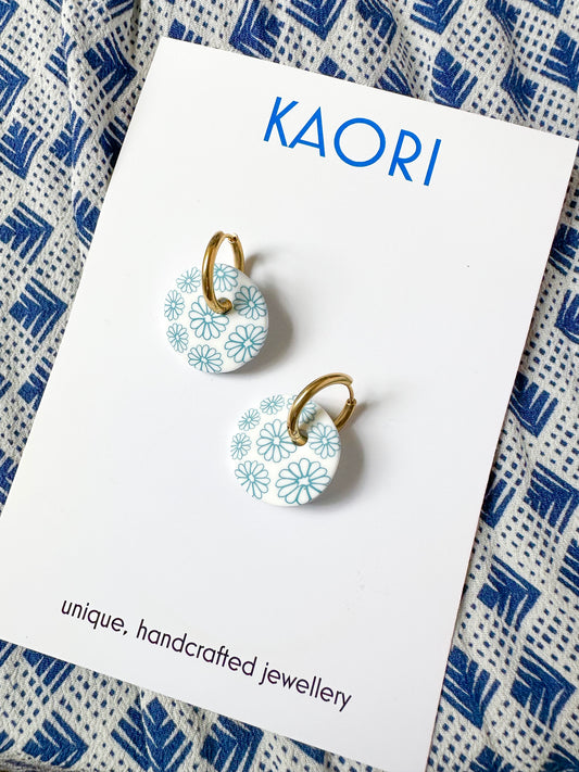 Kintsugi Waves Floral Circle Huggie Hoop Earrings